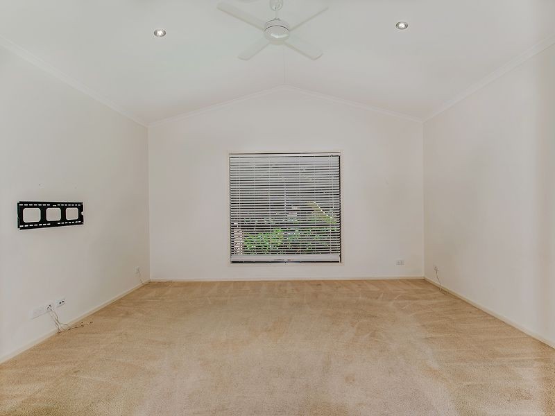 24 Hetherington Drive, Twin Waters QLD 4564