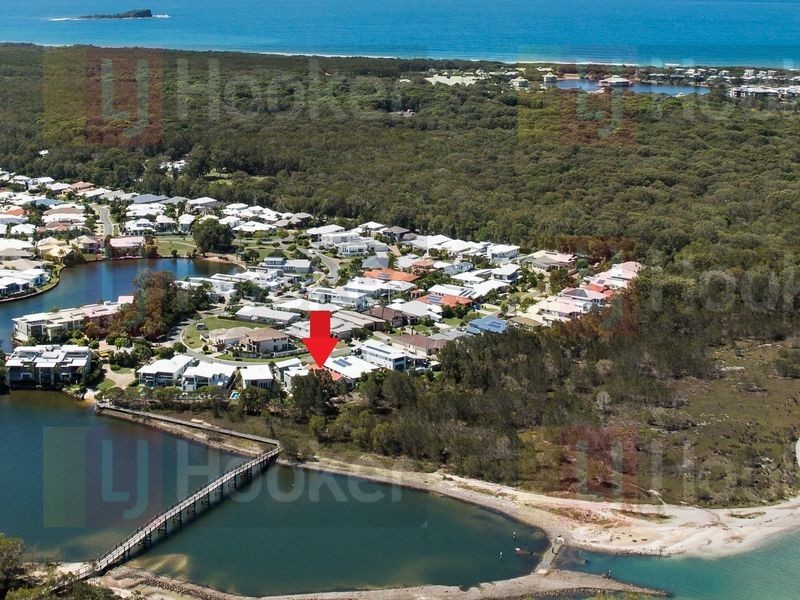 32 Anchorage Circuit, Twin Waters QLD 4564