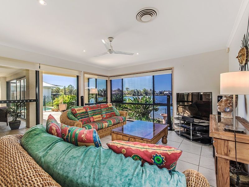 7 Karinya Place, Twin Waters QLD 4564