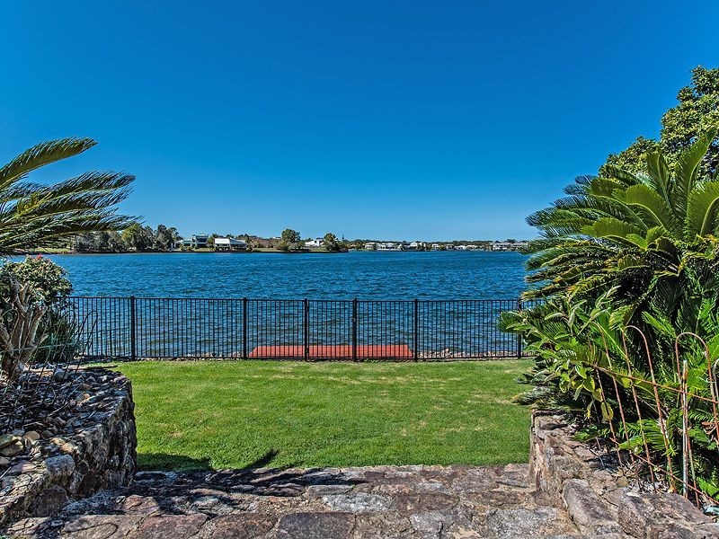 7 Karinya Place, Twin Waters QLD 4564