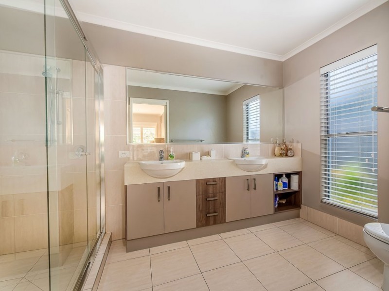 49 Anchorage Circuit, Twin Waters QLD 4564