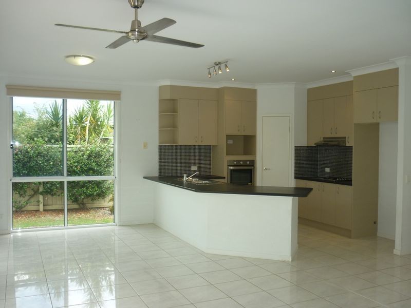 6 Oyster Court, Twin Waters QLD 4564