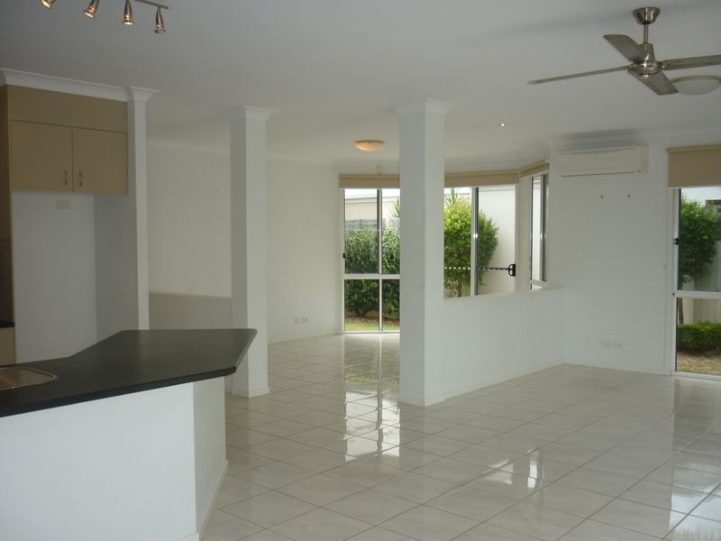 6 Oyster Court, Twin Waters QLD 4564