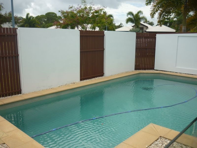 6 Oyster Court, Twin Waters QLD 4564