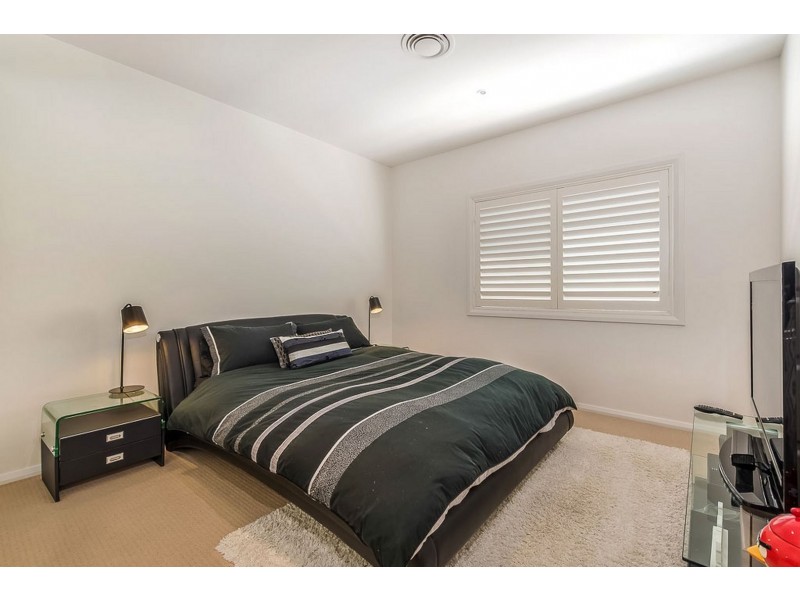 2 Undanbi Lane, Twin Waters QLD 4564