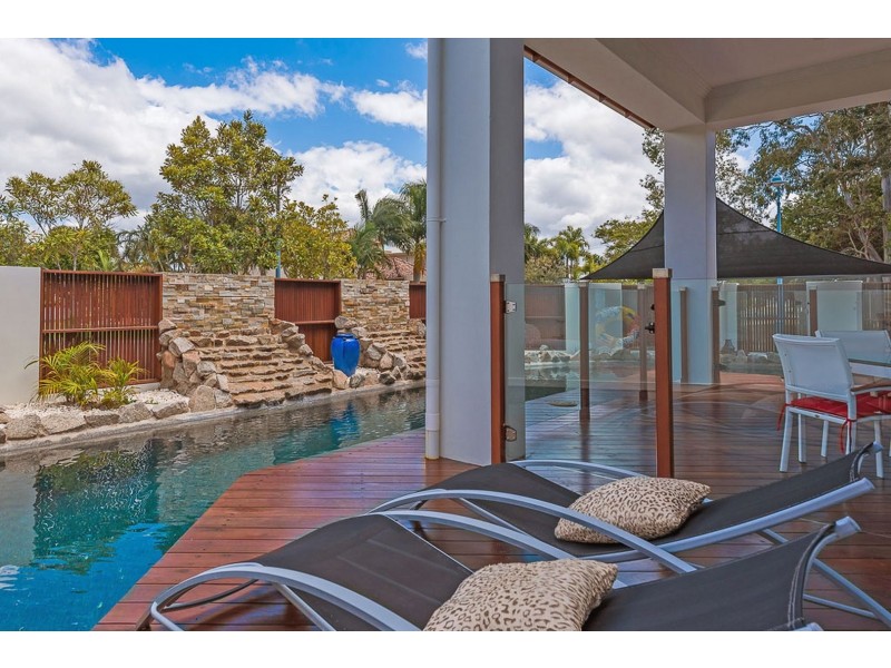 2 Undanbi Lane, Twin Waters QLD 4564