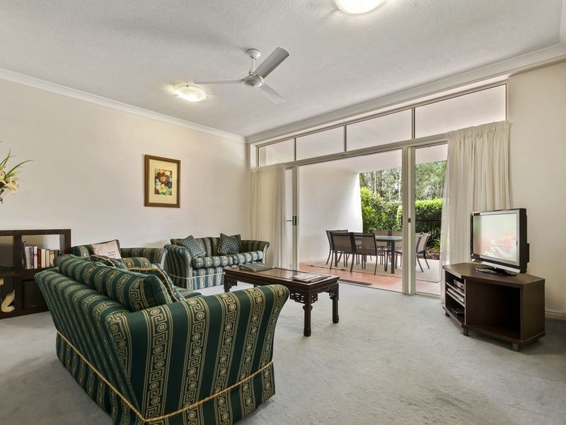 2/179 Ocean Drive, Twin Waters QLD 4564