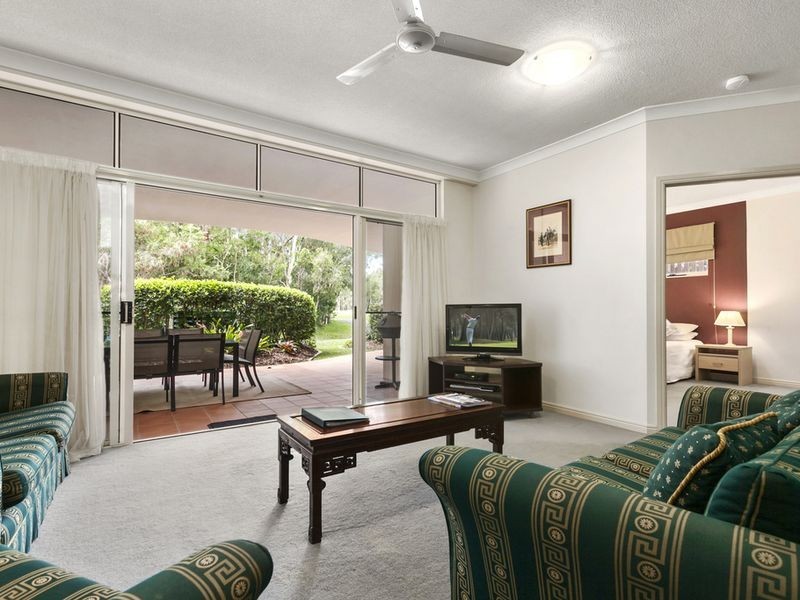 2/179 Ocean Drive, Twin Waters QLD 4564