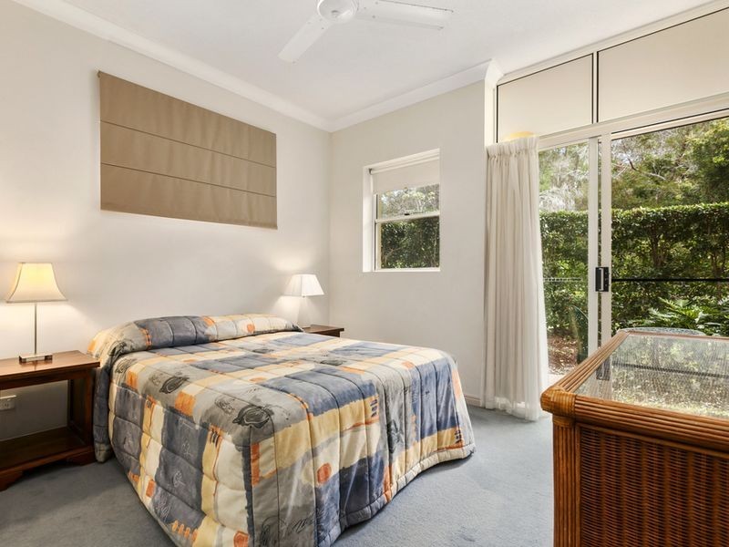 2/179 Ocean Drive, Twin Waters QLD 4564