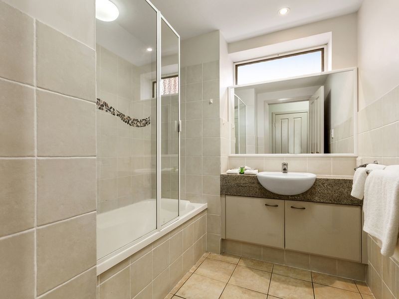 2/179 Ocean Drive, Twin Waters QLD 4564