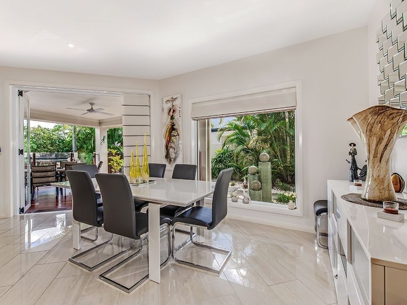 1 Toombra Lane, Twin Waters QLD 4564