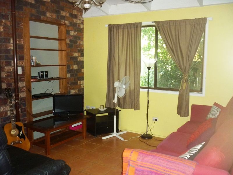 28 Moomba Street, Pacific Paradise QLD 4564