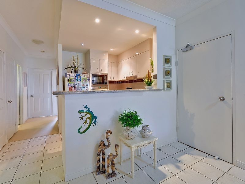 28/179 Ocean Drive, Twin Waters QLD 4564