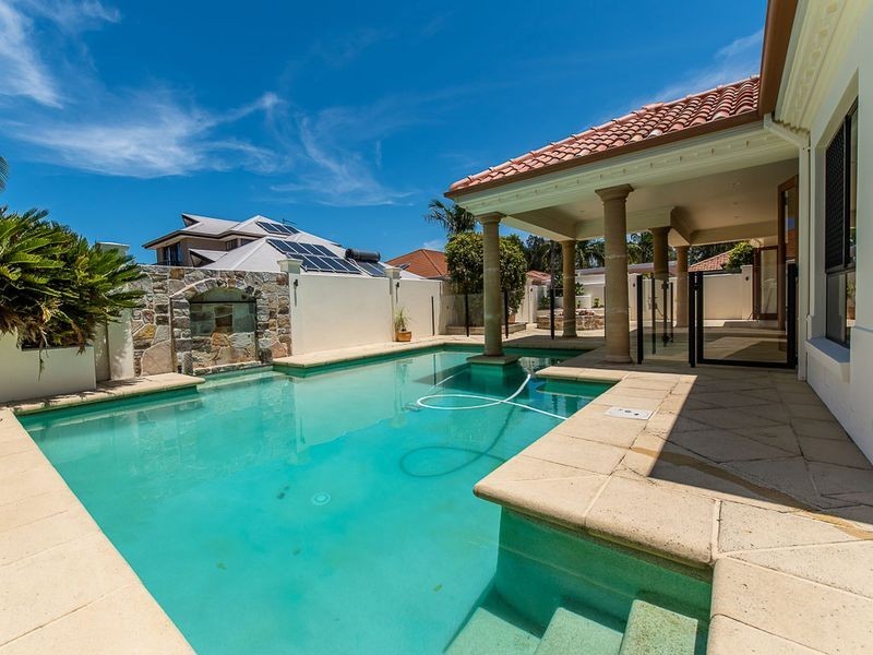 6 Mainsail Place, Twin Waters QLD 4564