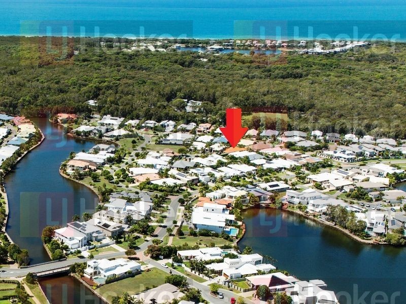 7 Oyster Court, Twin Waters QLD 4564