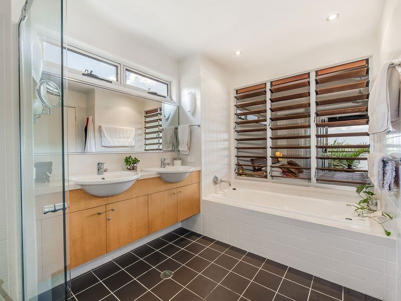 61/80 North Shore Road., Twin Waters QLD 4564