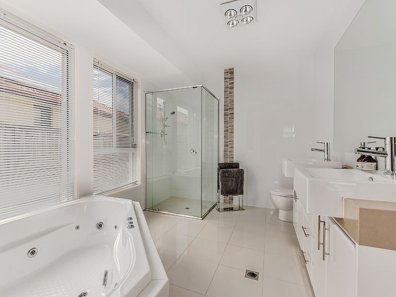 35 Anchorage Circuit, Twin Waters QLD 4564