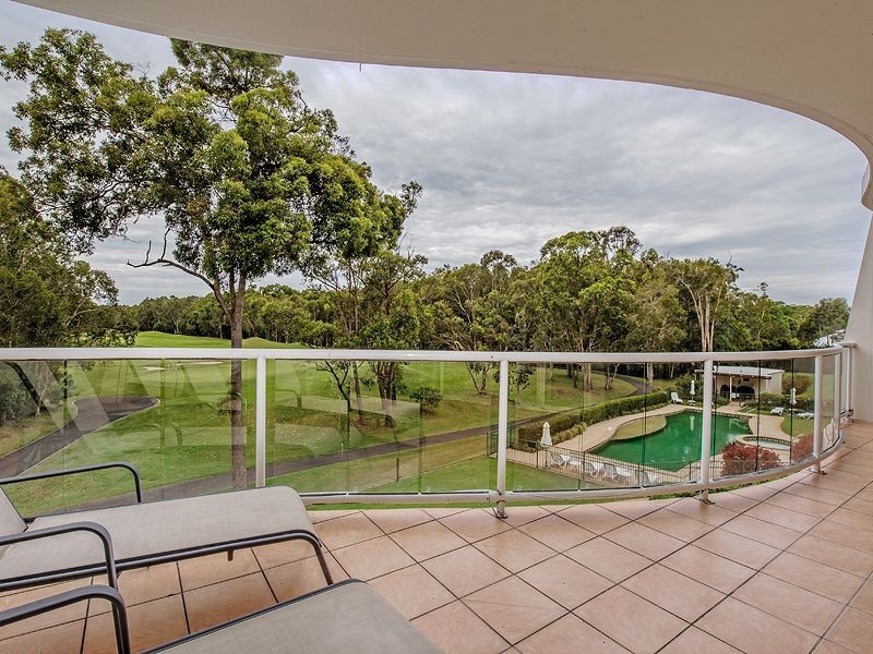 15/179 Ocean Drive, Twin Waters QLD 4564
