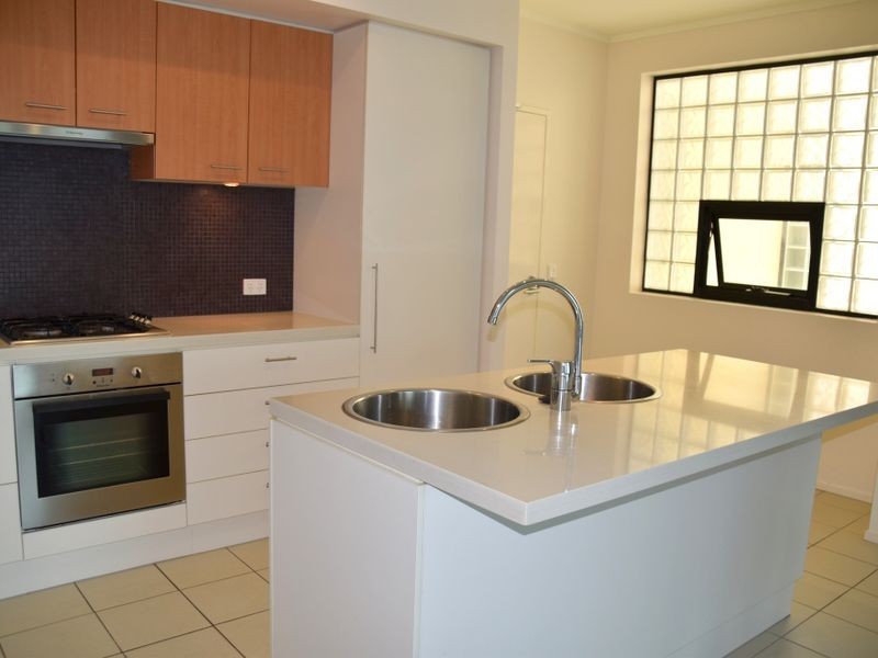 8/20 Baywater Drive, Twin Waters QLD 4564