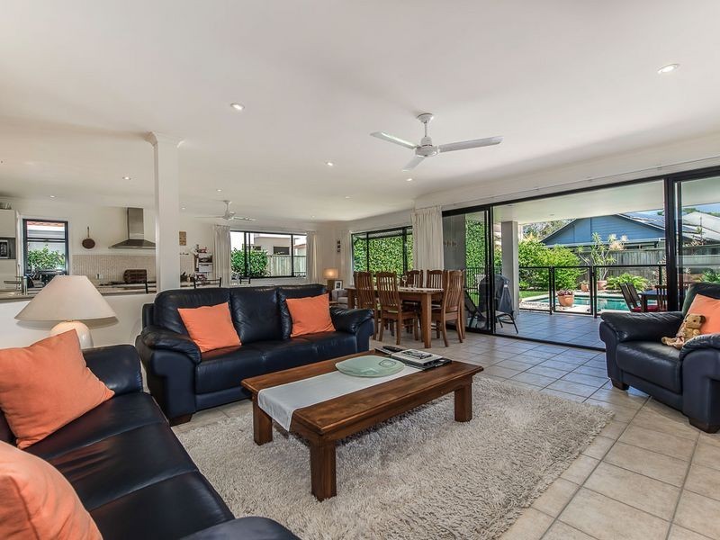 4 Carnoustie Court, Twin Waters QLD 4564