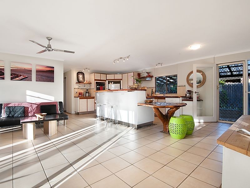 6 Fifth Avenue, Marcoola QLD 4564