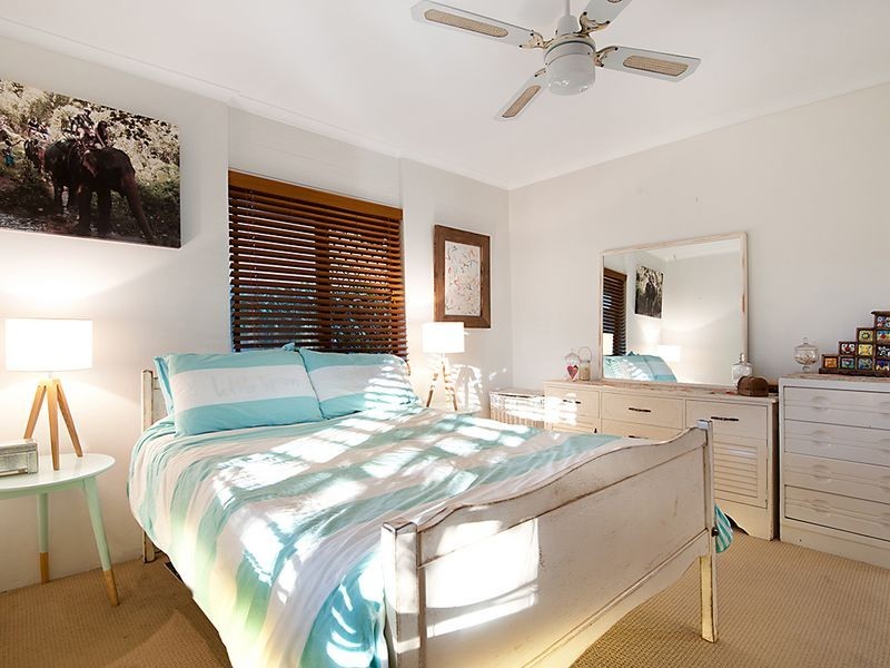 6 Fifth Avenue, Marcoola QLD 4564