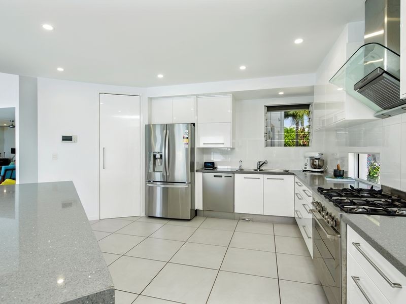 7 River Edge Court, Twin Waters QLD 4564