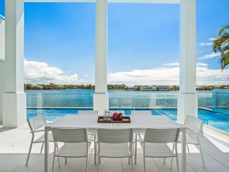 7 River Edge Court, Twin Waters QLD 4564