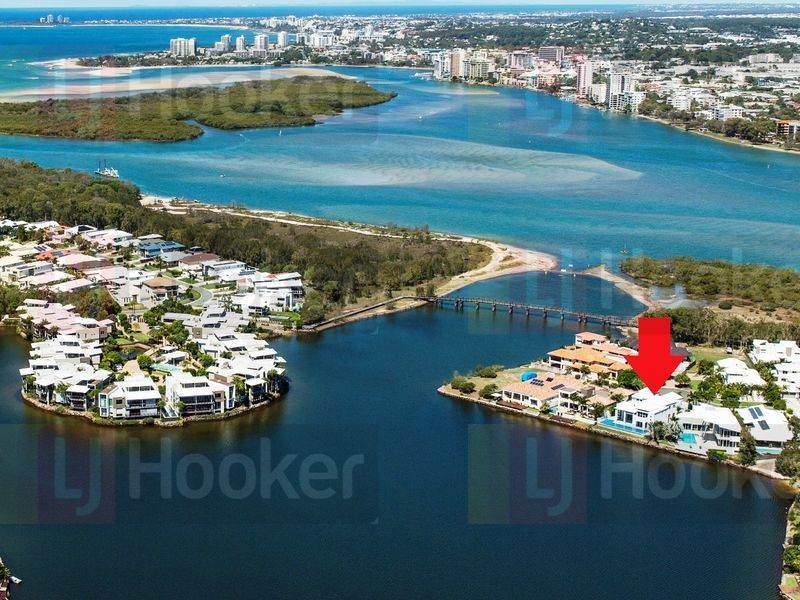 7 River Edge Court, Twin Waters QLD 4564