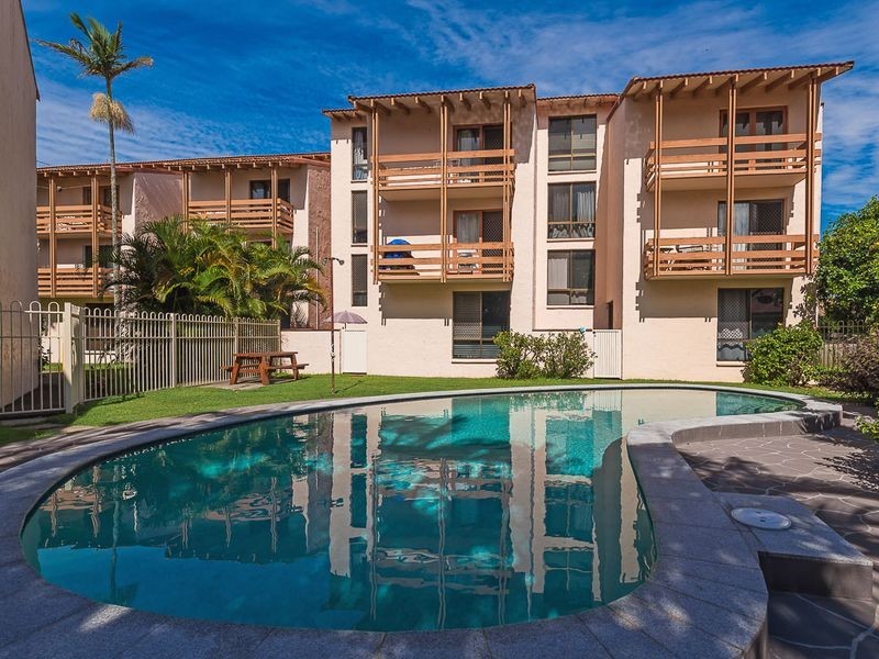 4/2-6 Glen Court, Marcoola QLD 4564