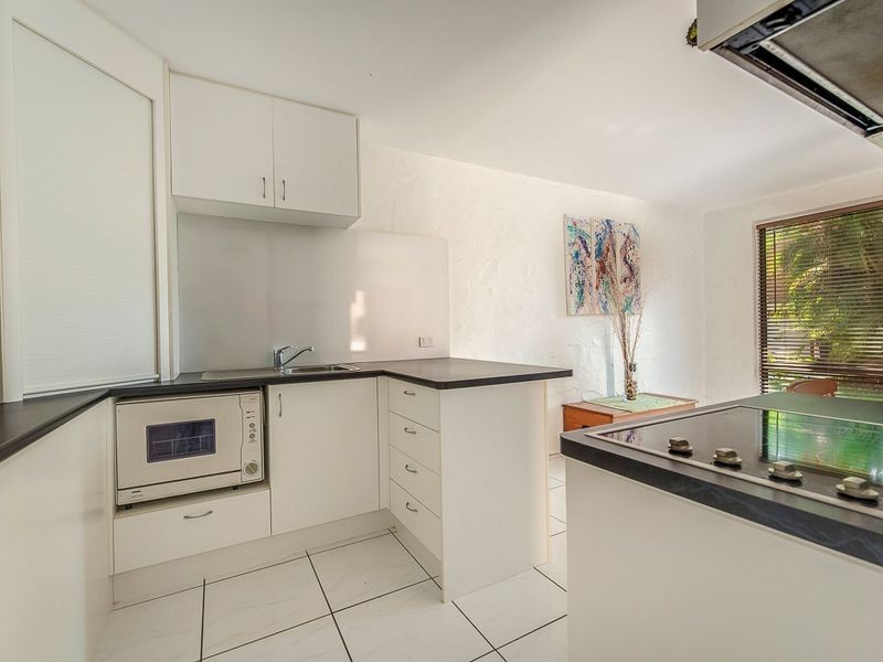 4/2-6 Glen Court, Marcoola QLD 4564