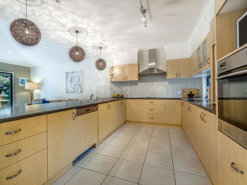 19 Barcoola Place, Twin Waters QLD 4564