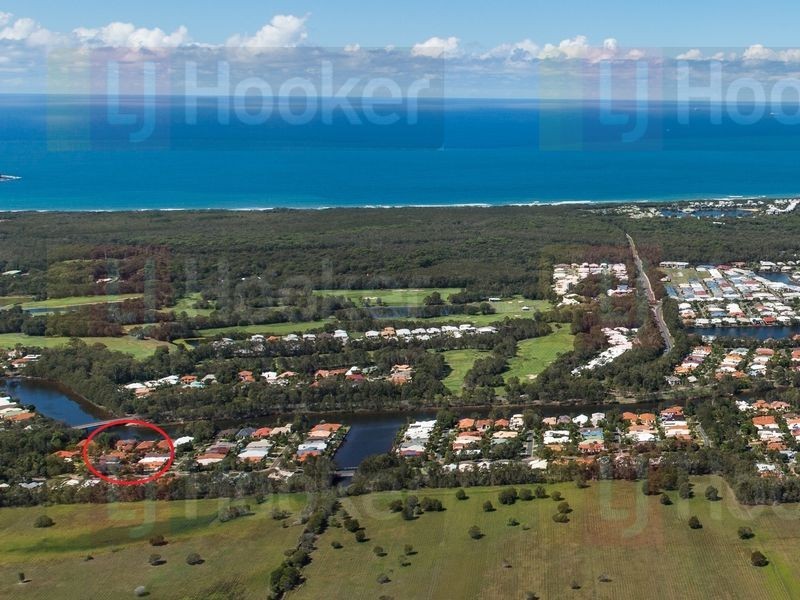 1 Tassel Place, Twin Waters QLD 4564
