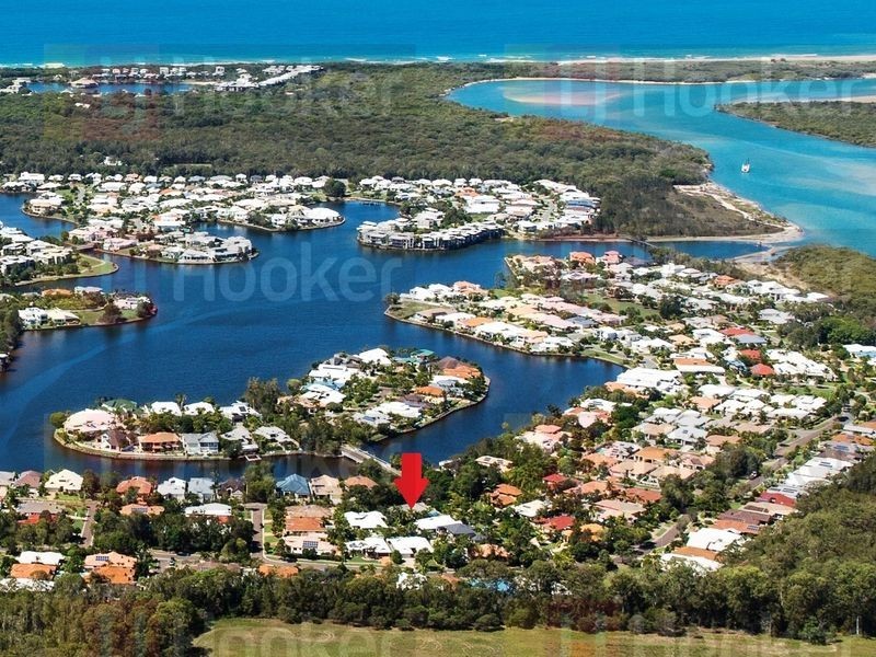 7 Esperance Drive, Twin Waters QLD 4564