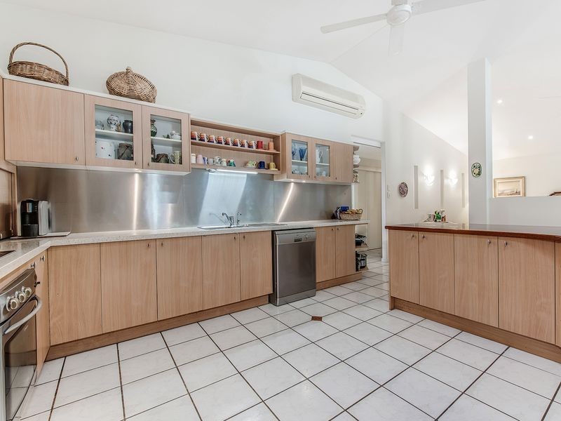 7 Esperance Drive, Twin Waters QLD 4564