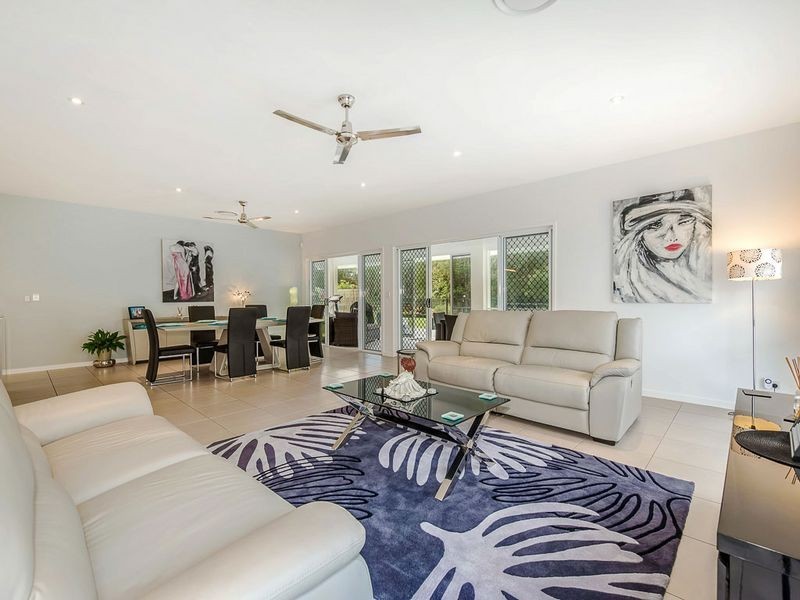 21 Hetherington Drive, Twin Waters QLD 4564