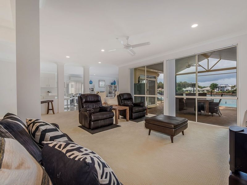 17 Tamarind Place, Twin Waters QLD 4564