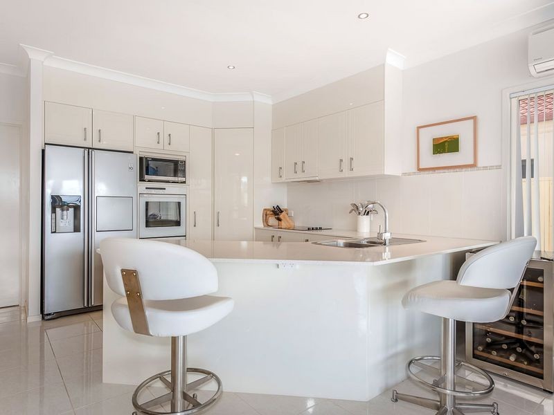 17 Tamarind Place, Twin Waters QLD 4564