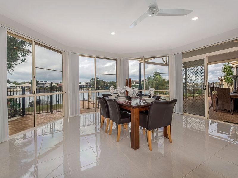 17 Tamarind Place, Twin Waters QLD 4564