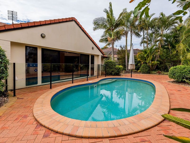 13 Brushbox Circuit, Twin Waters QLD 4564
