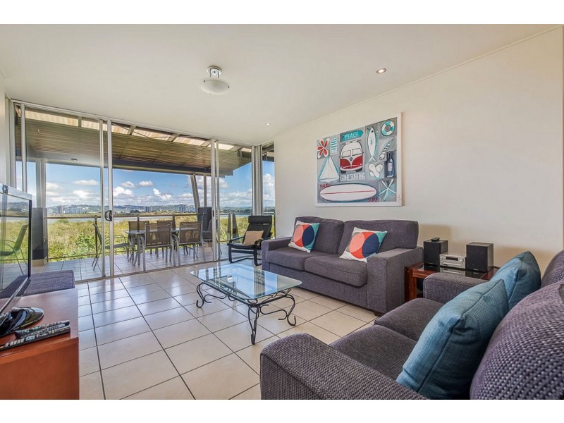 136/80 North Shore Road, Twin Waters QLD 4564