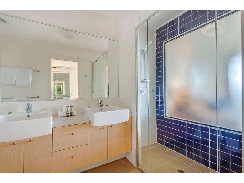 136/80 North Shore Road, Twin Waters QLD 4564