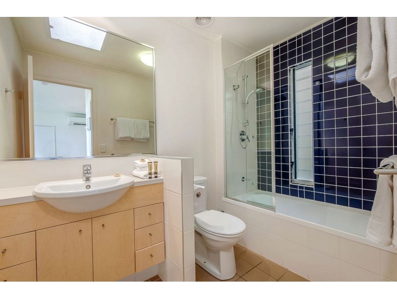 136/80 North Shore Road, Twin Waters QLD 4564