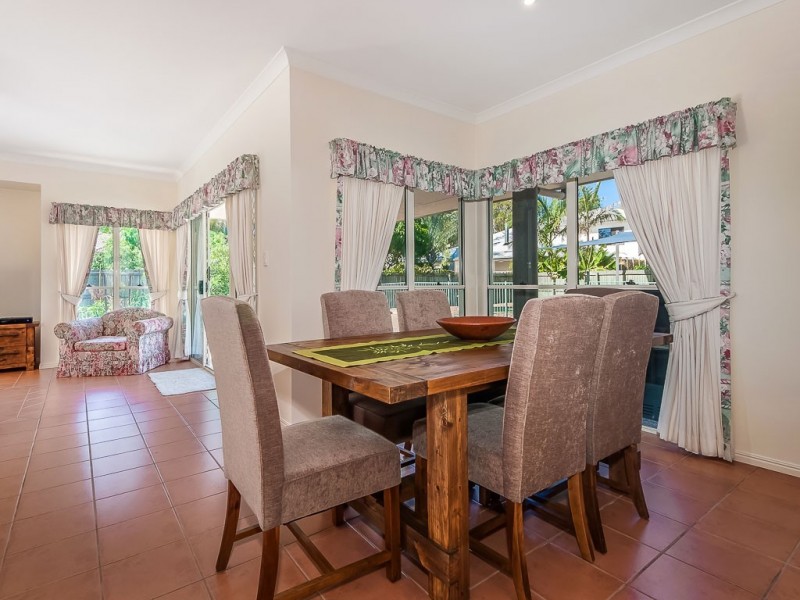 5 Carnoustie Court, Twin Waters QLD 4564