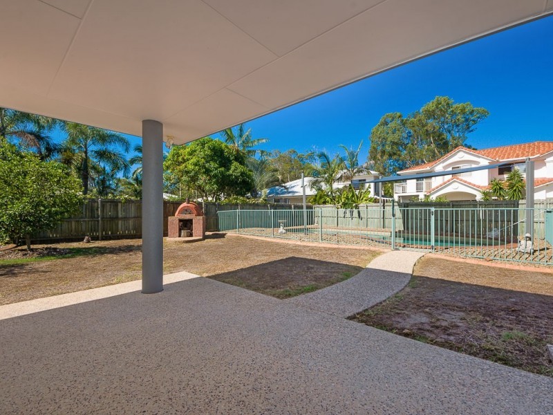 5 Carnoustie Court, Twin Waters QLD 4564