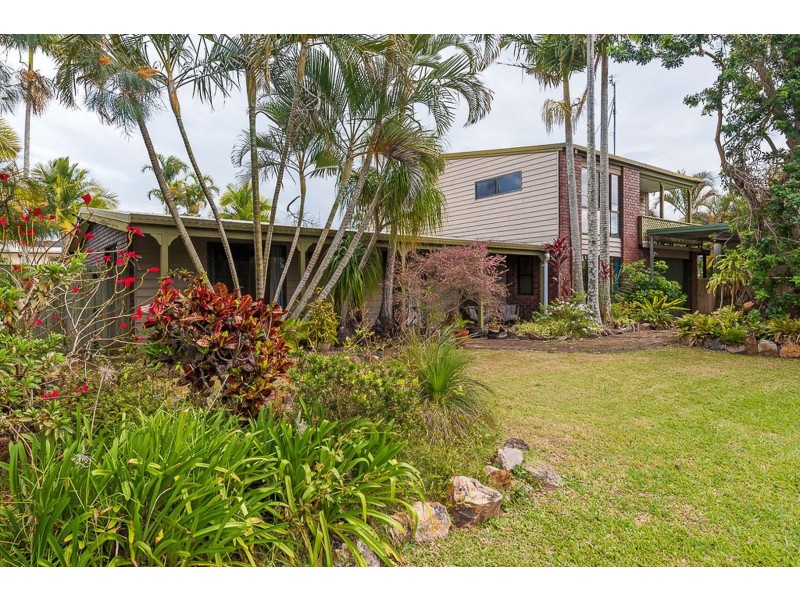 2 Waterview Crescent, Bli Bli QLD 4560