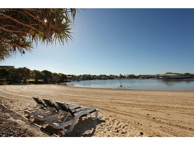 68/80 North Shore Road, Twin Waters QLD 4564