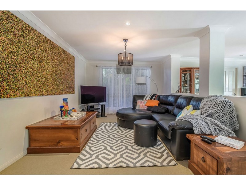 27 Baker Finch Place, Twin Waters QLD 4564