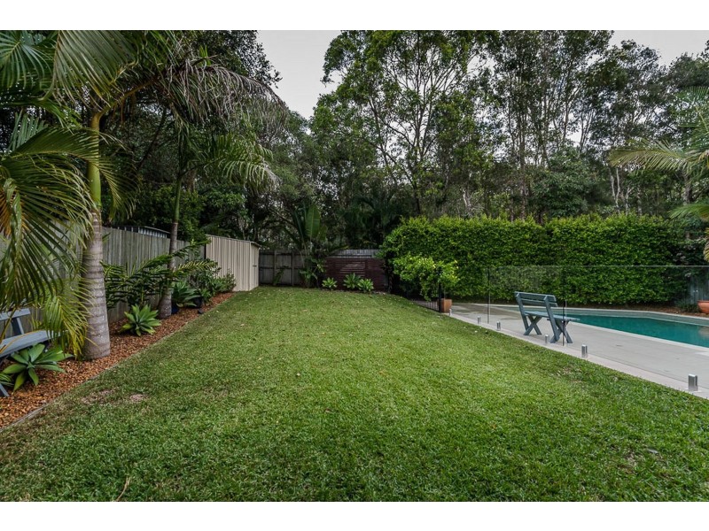 19 Barcoola Place, Twin Waters QLD 4564