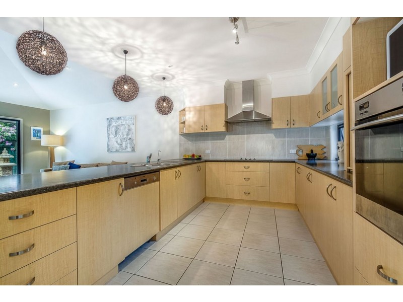 19 Barcoola Place, Twin Waters QLD 4564
